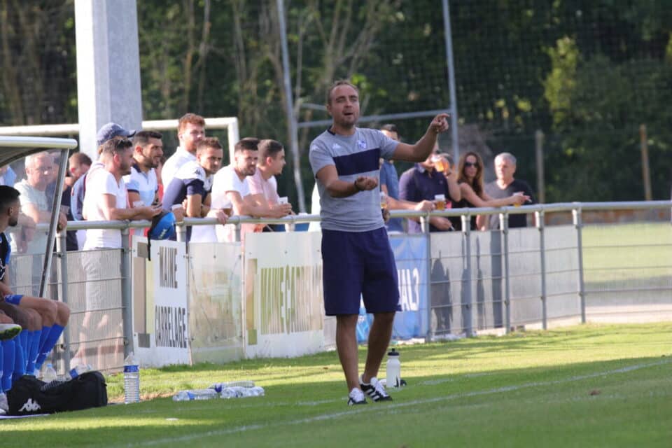 Kevin Garnier, US coach Changed.